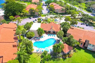 927 Siesta Key Blvd, Deerfield Beach, FL 33441 - Photo 1