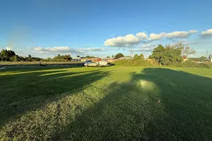 1009 NE 18th St, Belle Glade, FL 33430 - Photo 5