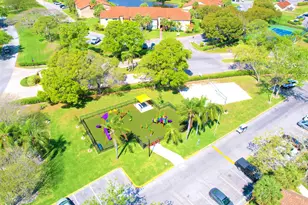 927 Siesta Key Blvd, Deerfield Beach, FL 33441 - Photo 15
