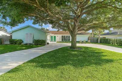 4193 Hyacinth Circle N, Palm Beach Gardens, FL 33410 - Photo 1