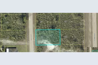 2104 E 15th Street, Lehigh Acres, FL 33972 - Photo 1