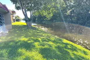 215 Lake Carol Dr, West Palm Beach, FL 33411 - Photo 13