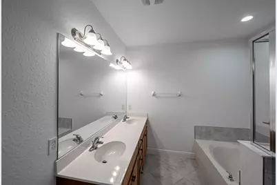 956 NE Trailside Run, Port Saint Lucie, FL 34983 - Photo 15