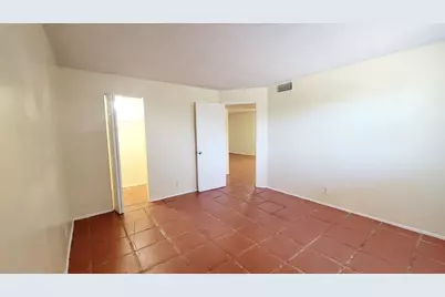 7911 N Colony Circle, Unit #305, Tamarac, FL 33321 - Photo 23