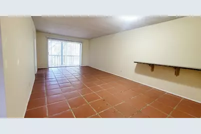 7911 N Colony Circle, Unit #305, Tamarac, FL 33321 - Photo 11