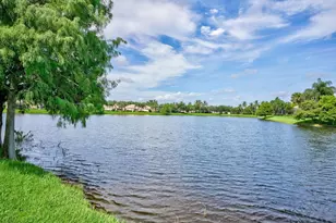 923 Magdalena Rd, Palm Beach Gardens, FL 33410 - Photo 9