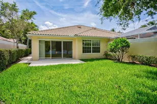 923 Magdalena Rd, Palm Beach Gardens, FL 33410 - Photo 7