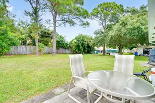 324 NW Hogan St, Port Saint Lucie, FL 34983 - Photo 7