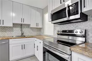 3160 Holiday Springs Blvd, Margate, FL 33063 - Photo 19