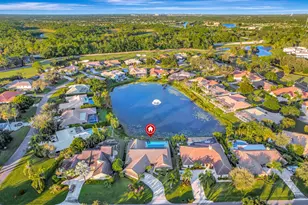 19 Cambria Rd E, Palm Beach Gardens, FL 33418 - Photo 3