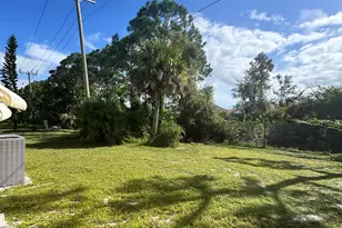 9 San Felipe, Fort Pierce, FL 34951 - Photo 7