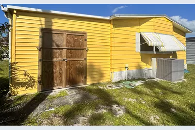 9 San Felipe, Fort Pierce, FL 34951 - Photo 5