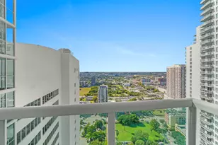 1800 N Bayshore Dr Unit, Miami, FL 33132 - Photo 17