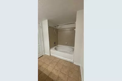 138 SW Peacock Boulevard, Unit #20105, Port Saint Lucie, FL 34986 - Photo 9