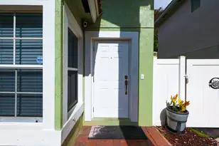 6000 Adriatic Way, West Palm Beach, FL 33413 - Photo 3