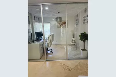 6000 Adriatic Way, West Palm Beach, FL 33413 - Photo 7