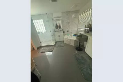 6000 Adriatic Way, West Palm Beach, FL 33413 - Photo 17