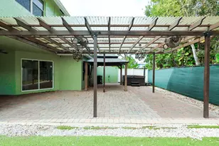 6000 Adriatic Way, West Palm Beach, FL 33413 - Photo 7