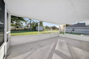 126 SW Lakehurst Dr, Port Saint Lucie, FL 34983 - Photo 21