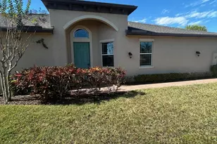 11066 SW Sunrise Lake Dr, Port Saint Lucie, FL 34987 - Photo 3