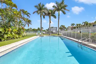 689 NE 6th Ct, Boynton Beach, FL 33435 - Photo 35