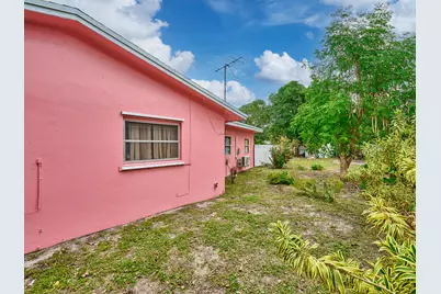 1010 S B Street, Lake Worth Beach, FL 33460 - Photo 15