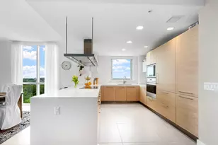 17111 Biscayne Blvd, North Miami Beach, FL 33160 - Photo 7