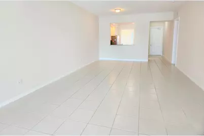 10 W Harbour Isle Drive E, Unit #303, Fort Pierce, FL 34949 - Photo 5