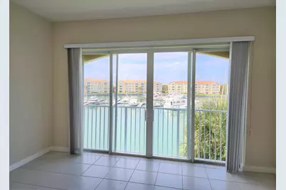 10 W Harbour Isle Drive E, Unit #303, Fort Pierce, FL 34949 - Photo 7