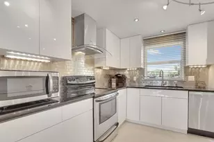 801 Lake Shore Dr, Lake Park, FL 33403 - Photo 11