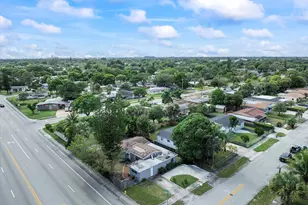 3100 NW 4th Ct, Lauderhill, FL 33311 - Photo 7
