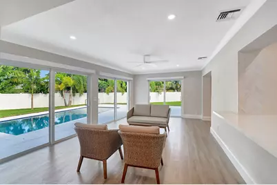 135 SE 28th Court, Boynton Beach, FL 33435 - Photo 21