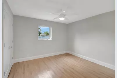 135 SE 28th Court, Boynton Beach, FL 33435 - Photo 23