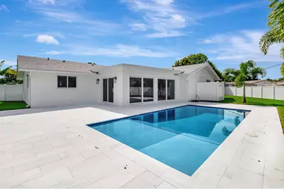 135 SE 28th Court, Boynton Beach, FL 33435 - Photo 3