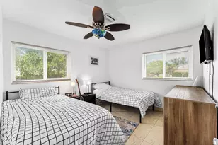 305 SW 3rd St, Boynton Beach, FL 33435 - Photo 17