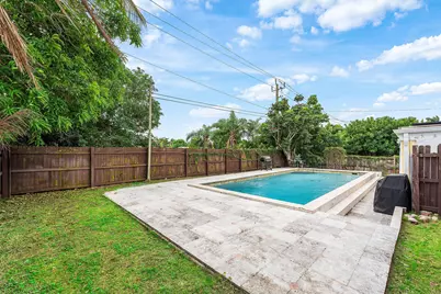 305 SW 3rd Street, Boynton Beach, FL 33435 - Photo 25