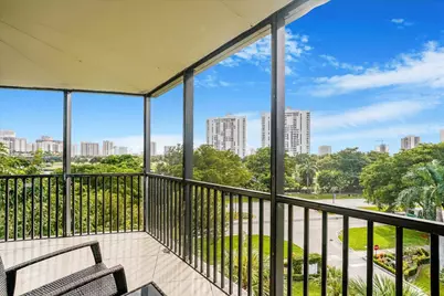 3475 N Country Club Drive, Unit #602, Aventura, FL 33180 - Photo 11