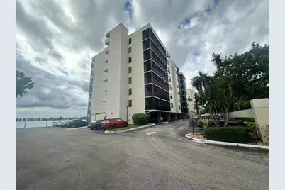 105 Lake Emerald Drive, Unit #810, Oakland Park, FL 33309 - Photo 3