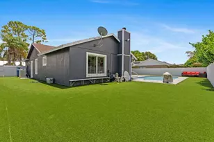 112 Parkwood Dr, Royal Palm Beach, FL 33411 - Photo 13