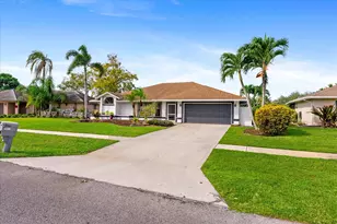 13947 Geranium Pl, Wellington, FL 33414 - Photo 5