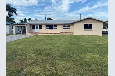 217 NW Avenue E, Belle Glade, FL 33430 - Photo 1