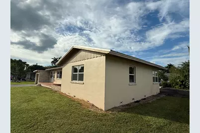 217 NW Avenue E, Belle Glade, FL 33430 - Photo 3