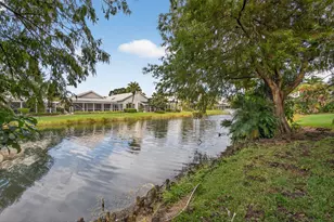 221 Canterbury Dr W, Palm Beach Gardens, FL 33418 - Photo 69