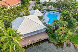 221 Canterbury Dr W, Palm Beach Gardens, FL 33418 - Photo 87