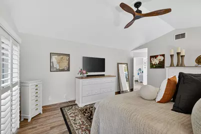 221 Canterbury Drive W, Palm Beach Gardens, FL 33418 - Photo 35