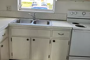 2789 Ashley Dr W, West Palm Beach, FL 33415 - Photo 3