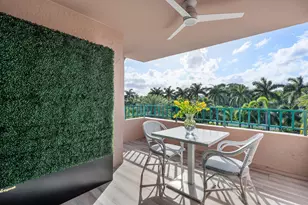 100 SE 5th Ave Unit, Boca Raton, FL 33432 - Photo 13