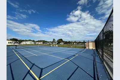 302 Tropical Isles Circle Circle, Fort Pierce, FL 34982 - Photo 5