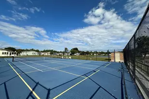 302 Tropical Isles Circle Circle, Fort Pierce, FL 34982 - Photo 5