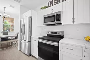 9155 SW 227th St, Cutler Bay, FL 33190 - Photo 17